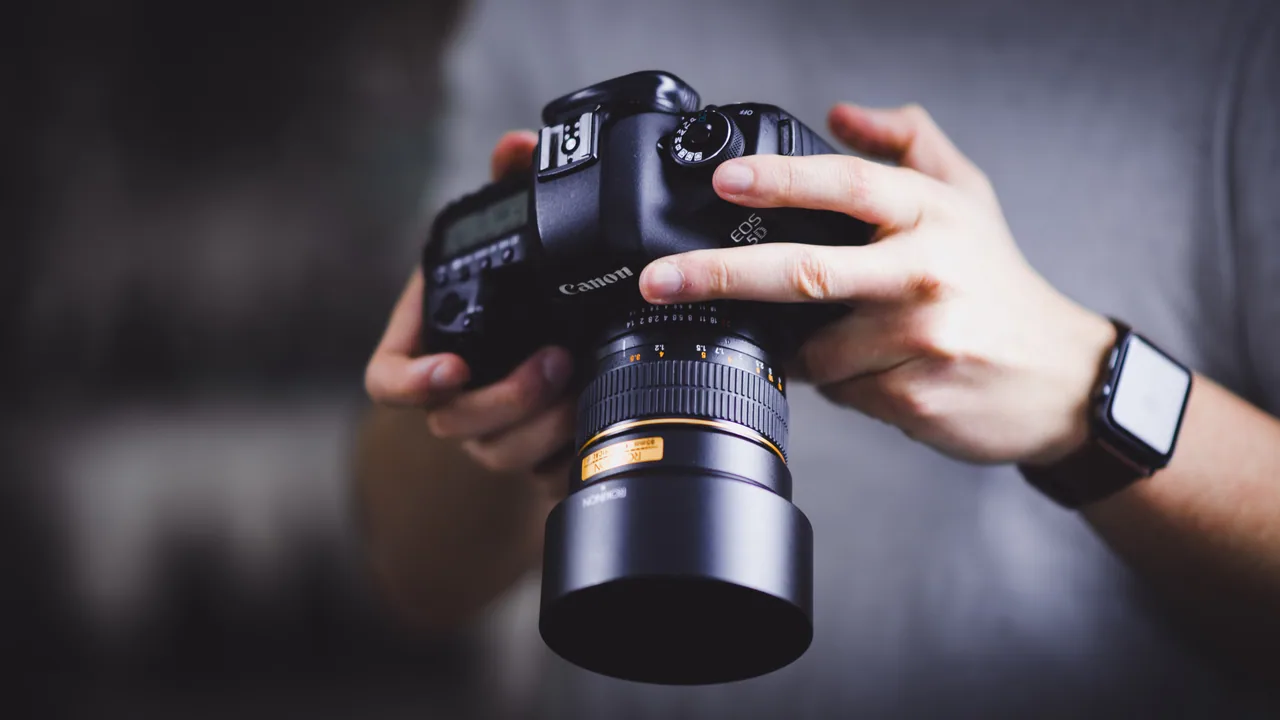 Cámara fotográfica en primer plano